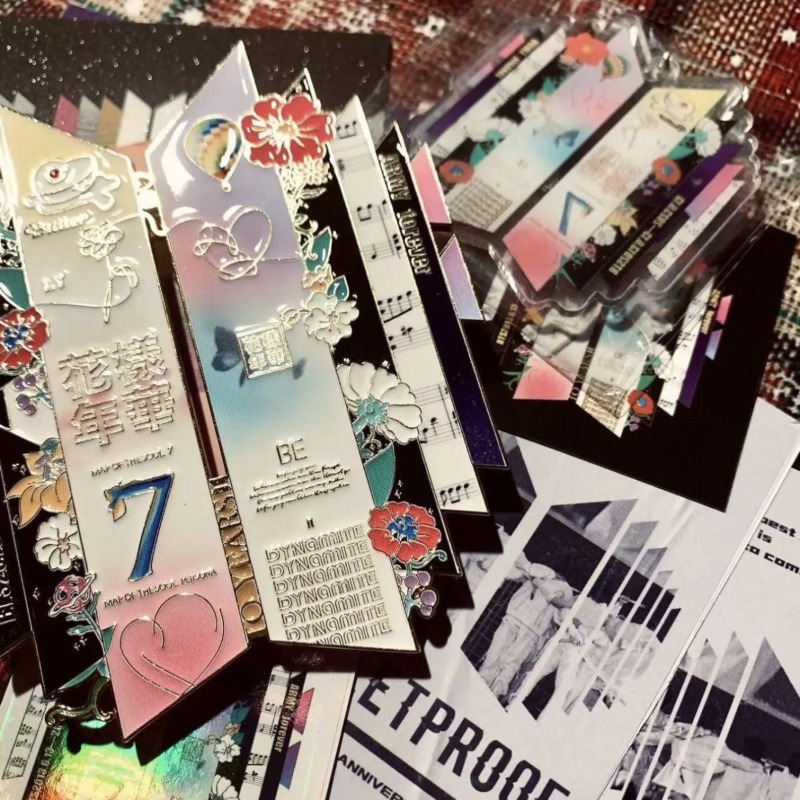 Beauty Makeup Wholesale - BT21 10. Jubiläums-Metallabzeichen: Hochwertige Gedenkstücke, Geschenk