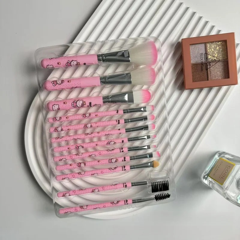 Hello Kitty 12-teiliges Make-u – Beauty Makeup Tools Set Bewertung und Preis