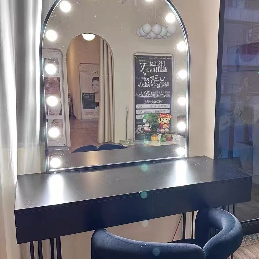 Nordischer Stil Shadow Studio  – Beauty Makeup Studio Bewertung und Preis