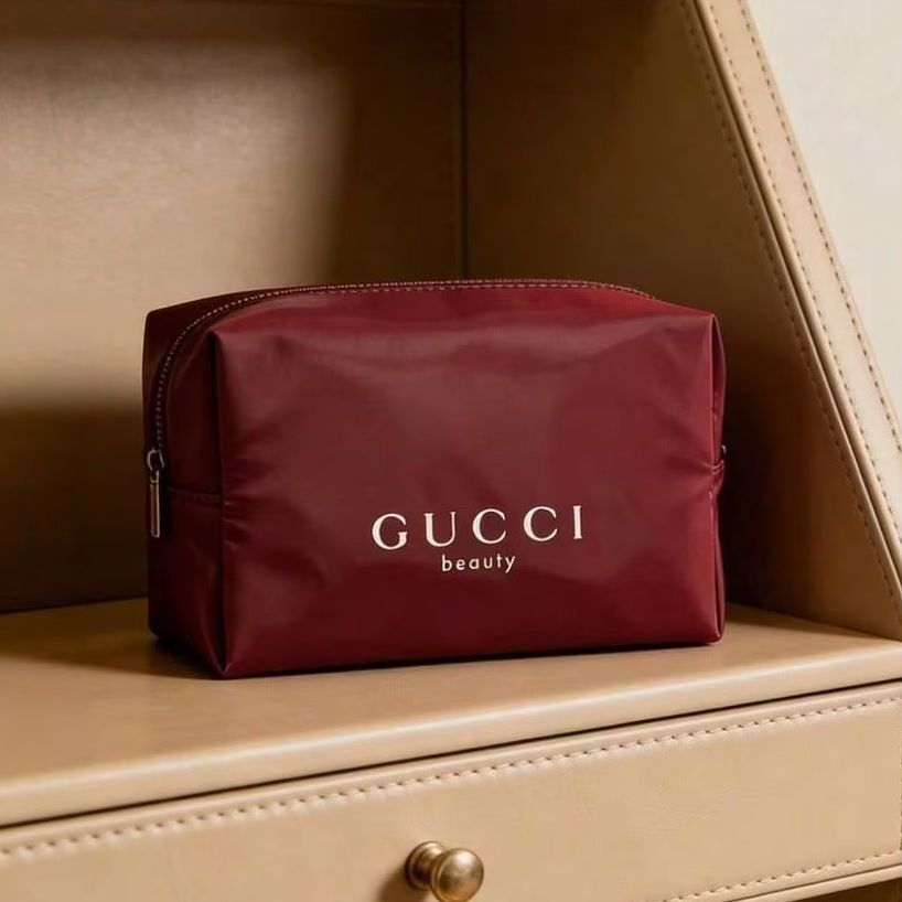Guccis Tasche, robuste rote Ca – Ysl Beauty Makeup Bewertung und Preis